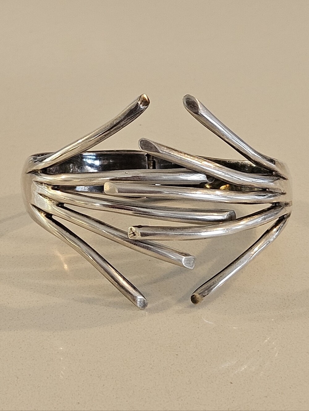Vintage MCM Los Ballesteros Taxco Sterling Silver Statement Hinged Bracelet